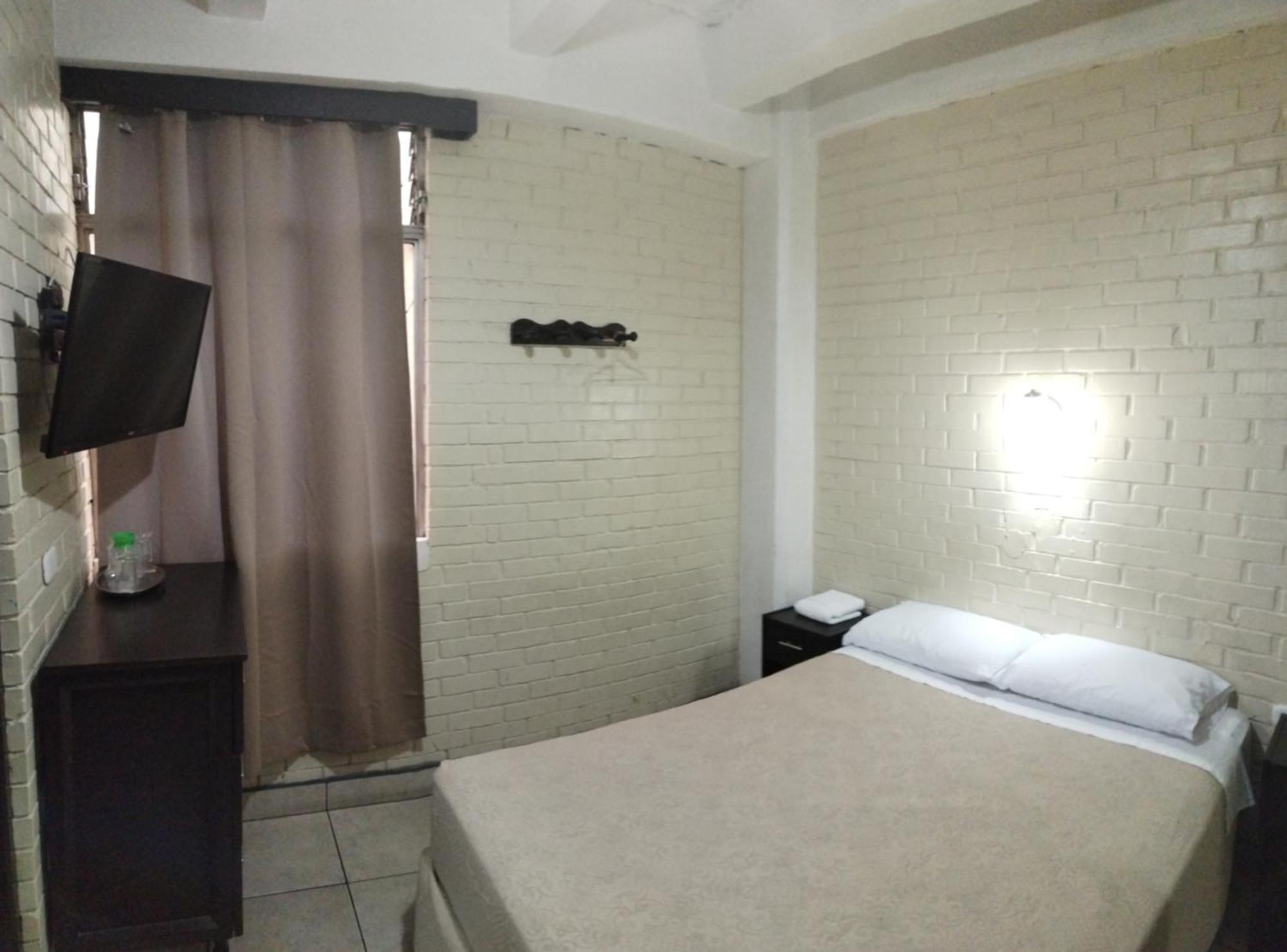 Hotel Capri Guatemala City Exteriör bild